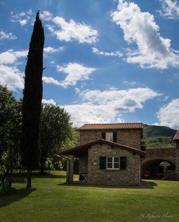Coriana Apartments & Villas Mulazzo Bagian luar foto